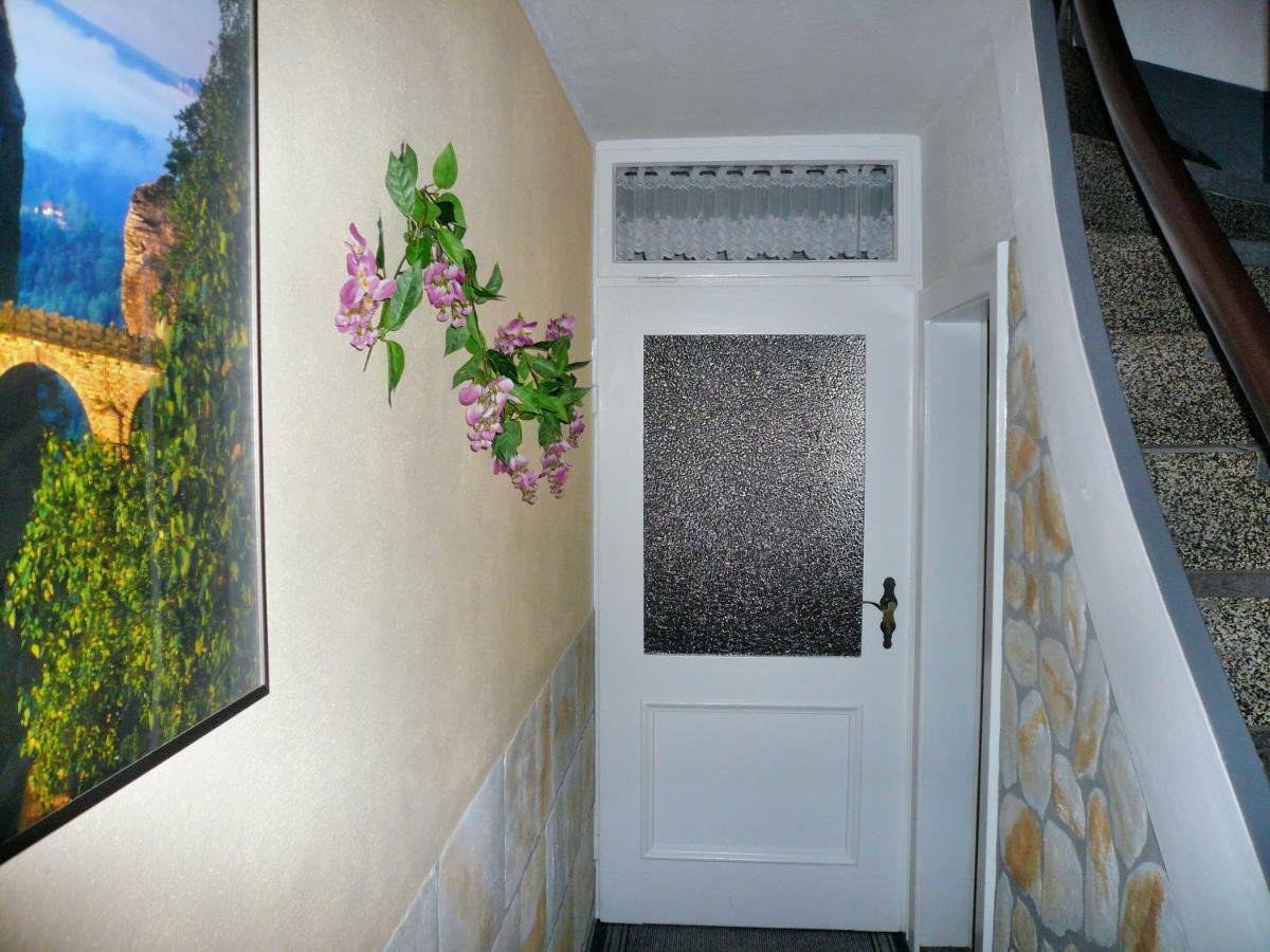 Rathmannsdorf Ferienhaus Und Ferienwohnung Buettner מראה חיצוני תמונה